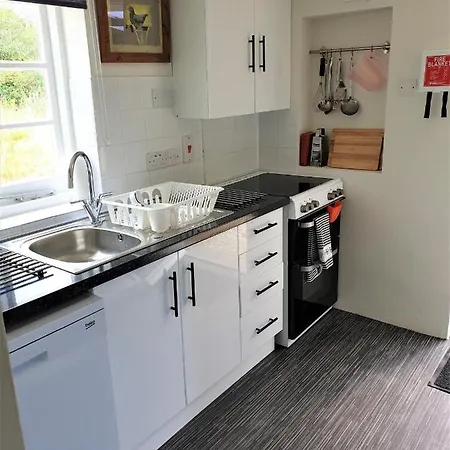 Primrose Cottage Moreton  Exterior photo